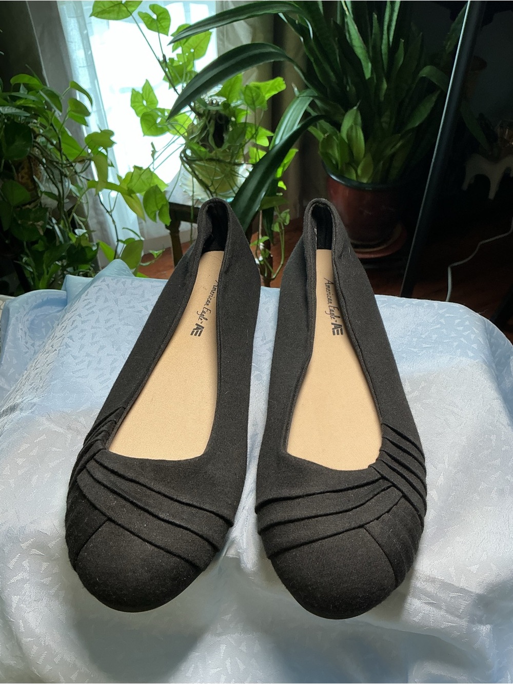 American Eagle Outfitters Black Pleated Toe Slip-On Flats